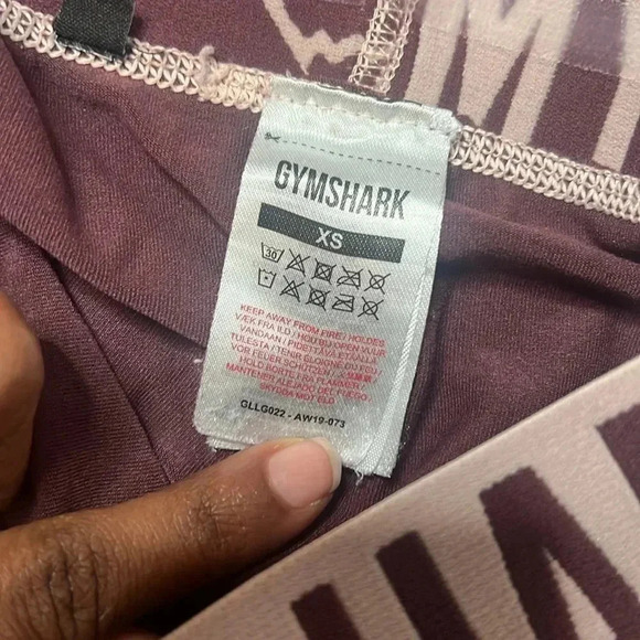 Women’s Maroon colored Cropped Seamless GymShark leggings size XS - Picture 5 of 5